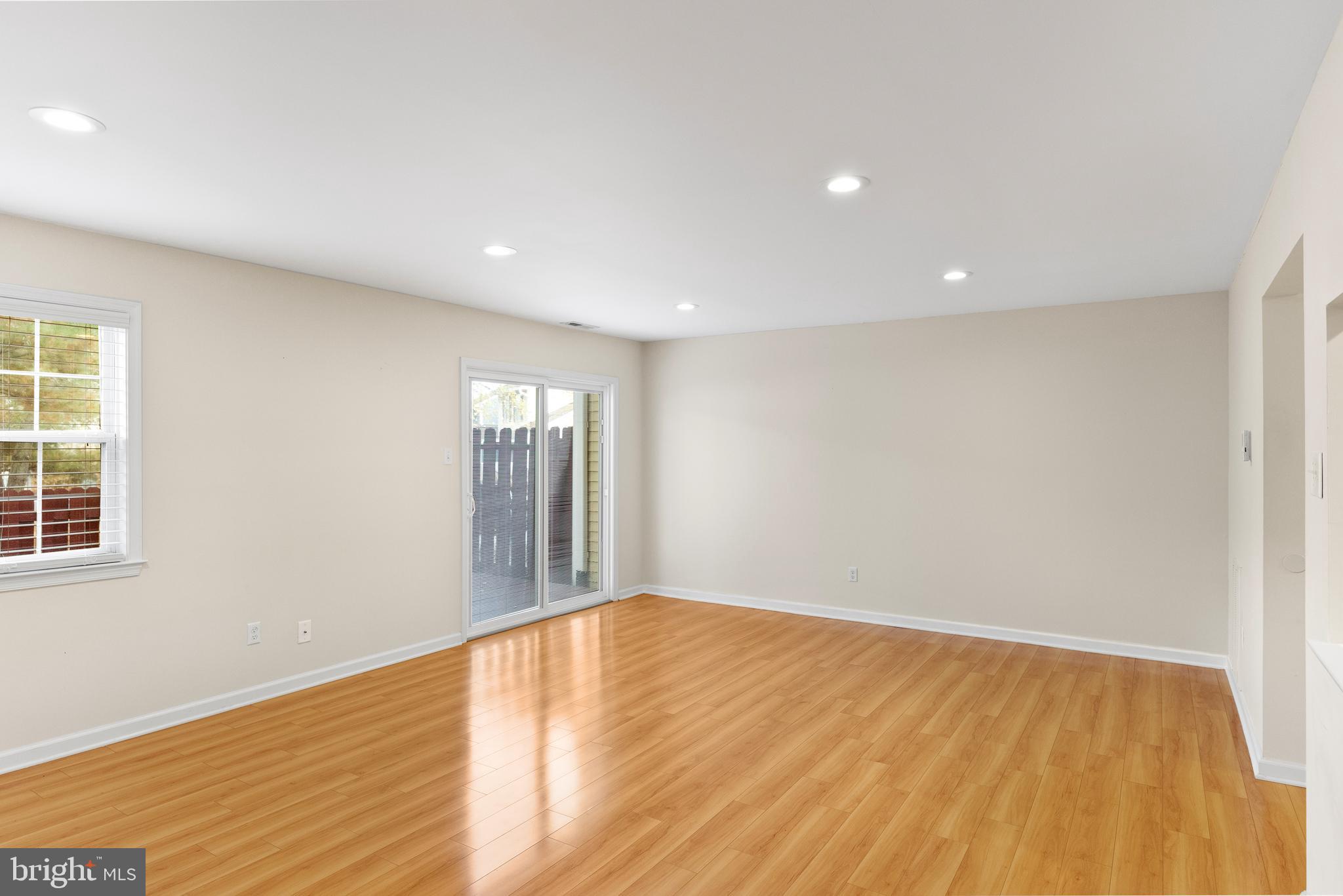 12 Amherst Ct