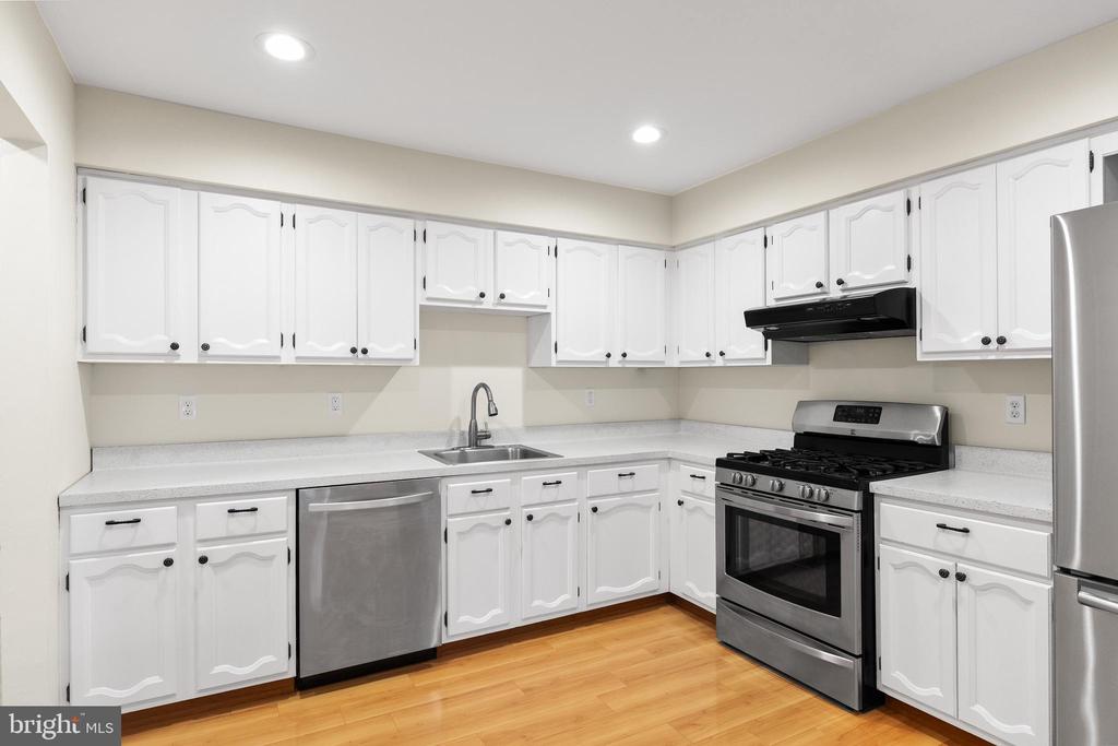 12 Amherst Ct