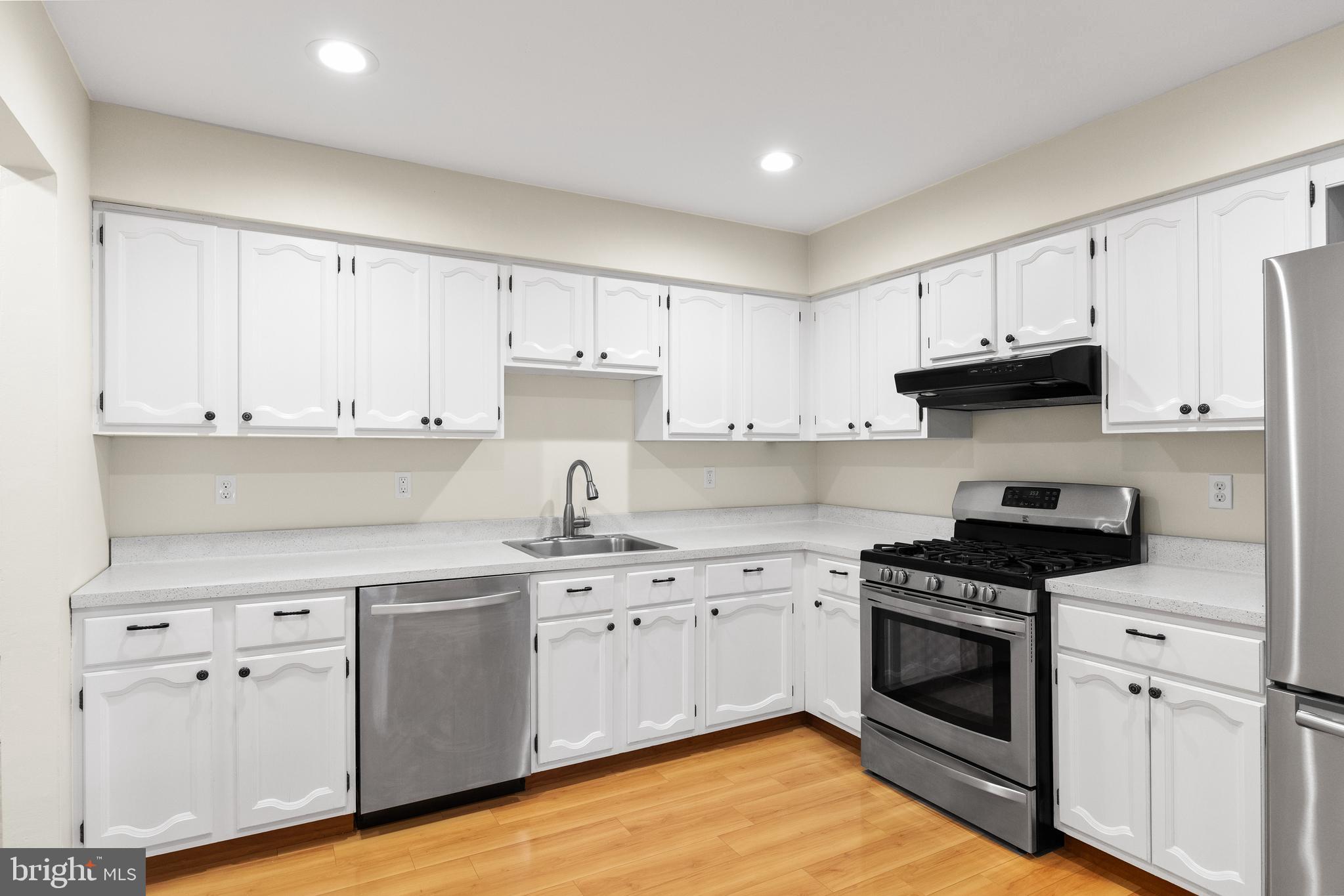 12 Amherst Ct