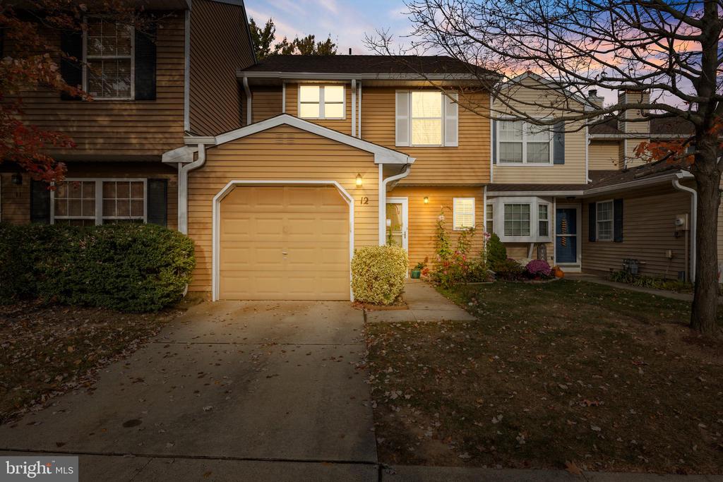 12 Amherst Ct