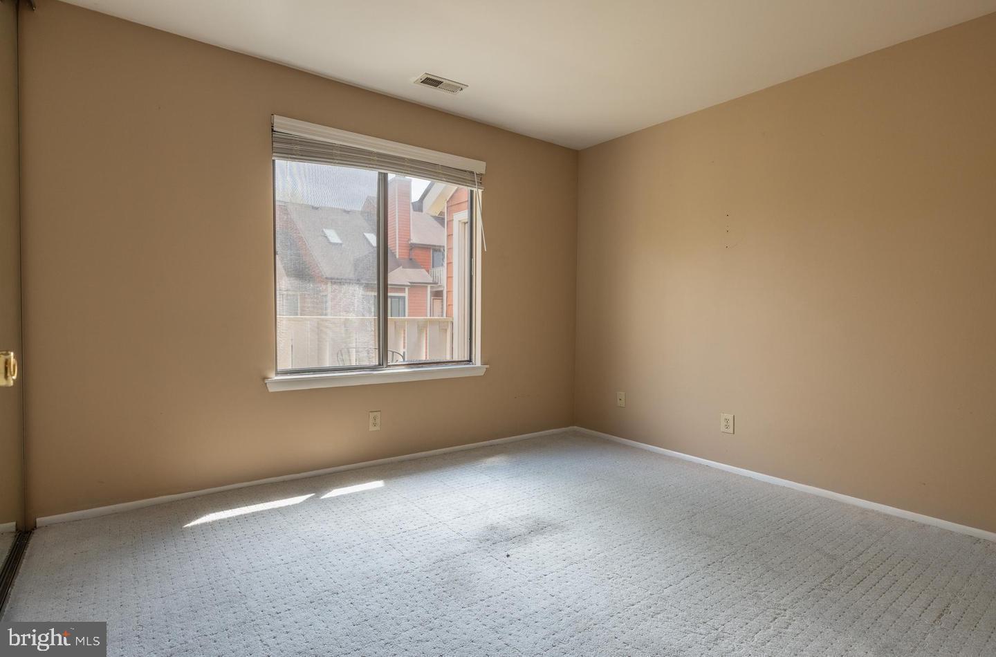2404-B DURHAM CT