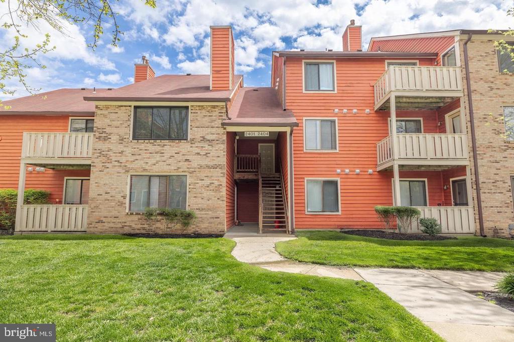 2404-B DURHAM CT