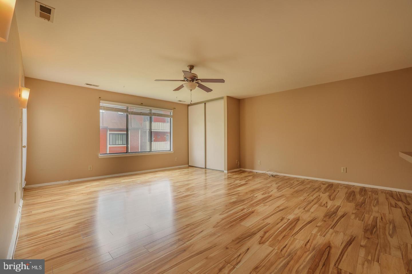 2404-B DURHAM CT
