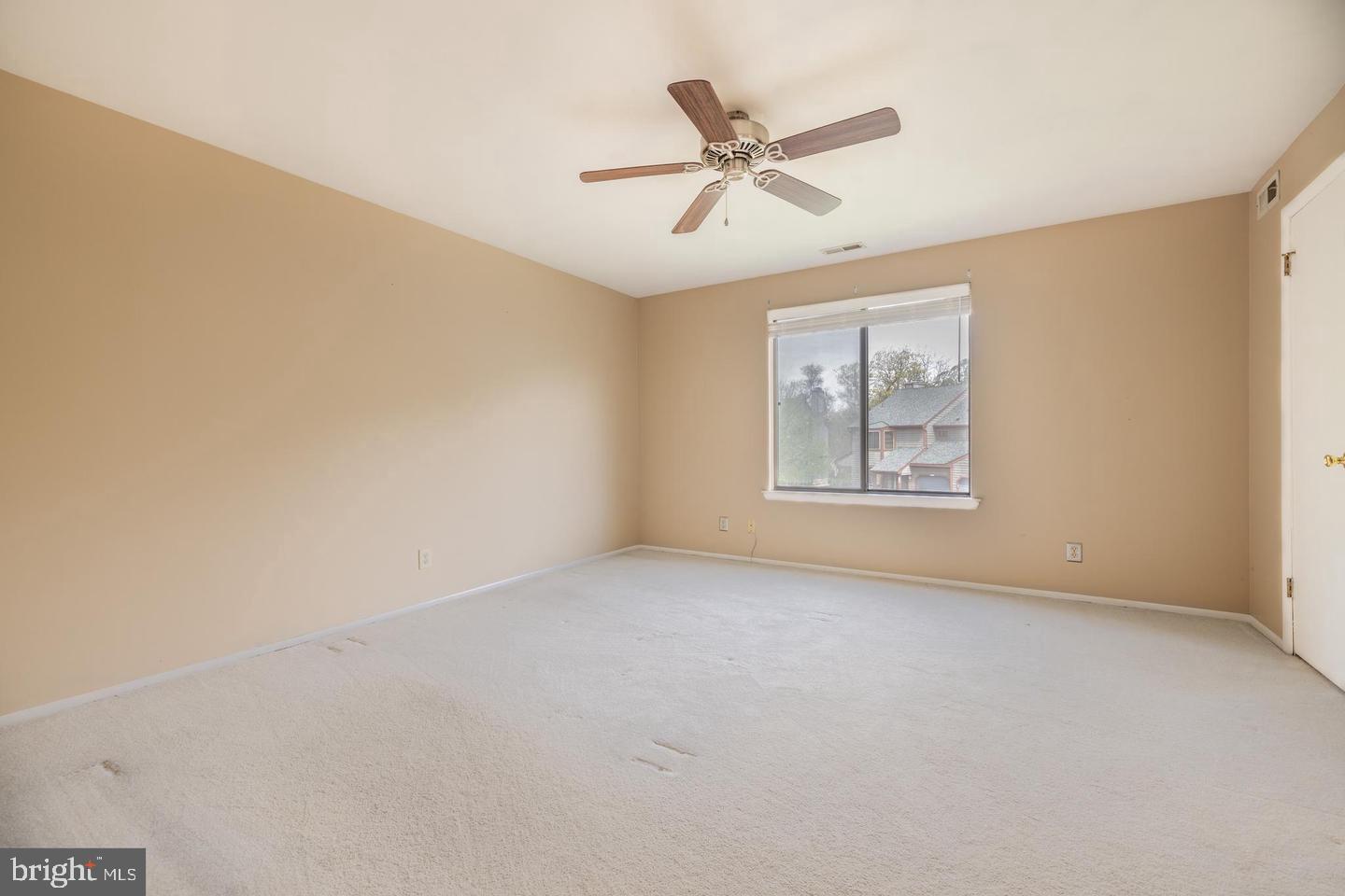 2404-B DURHAM CT