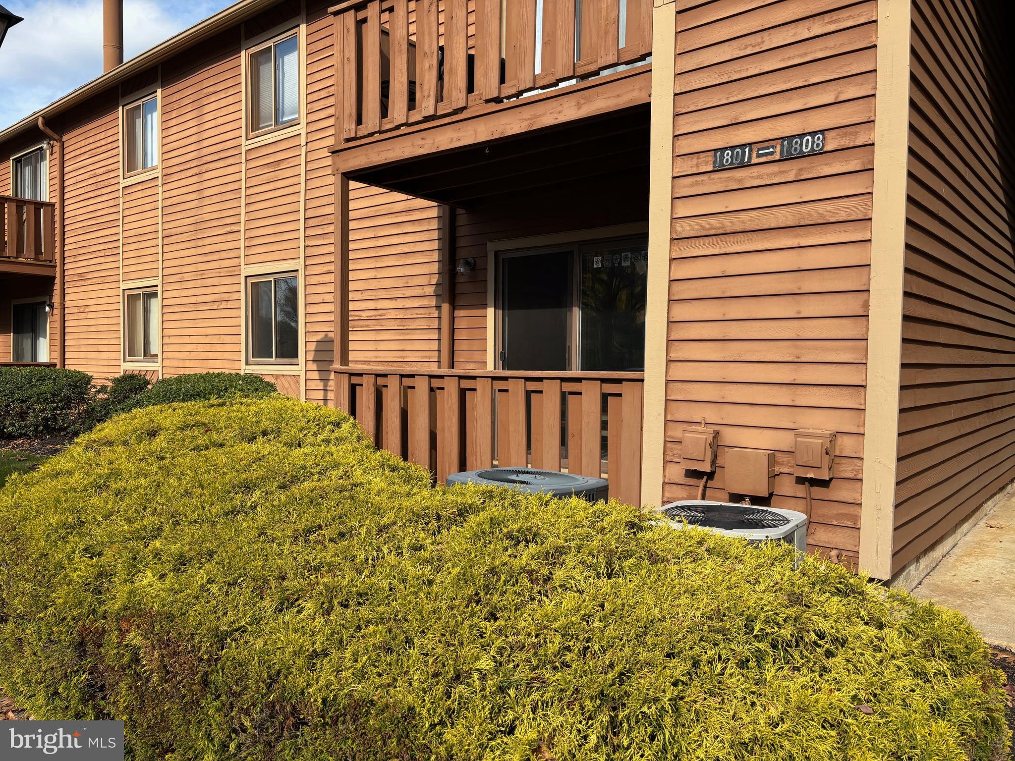 1805 WOODHOLLOW DRIVE