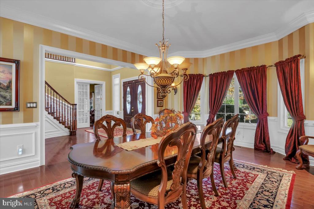 16 BRECKENRIDGE DRIVE