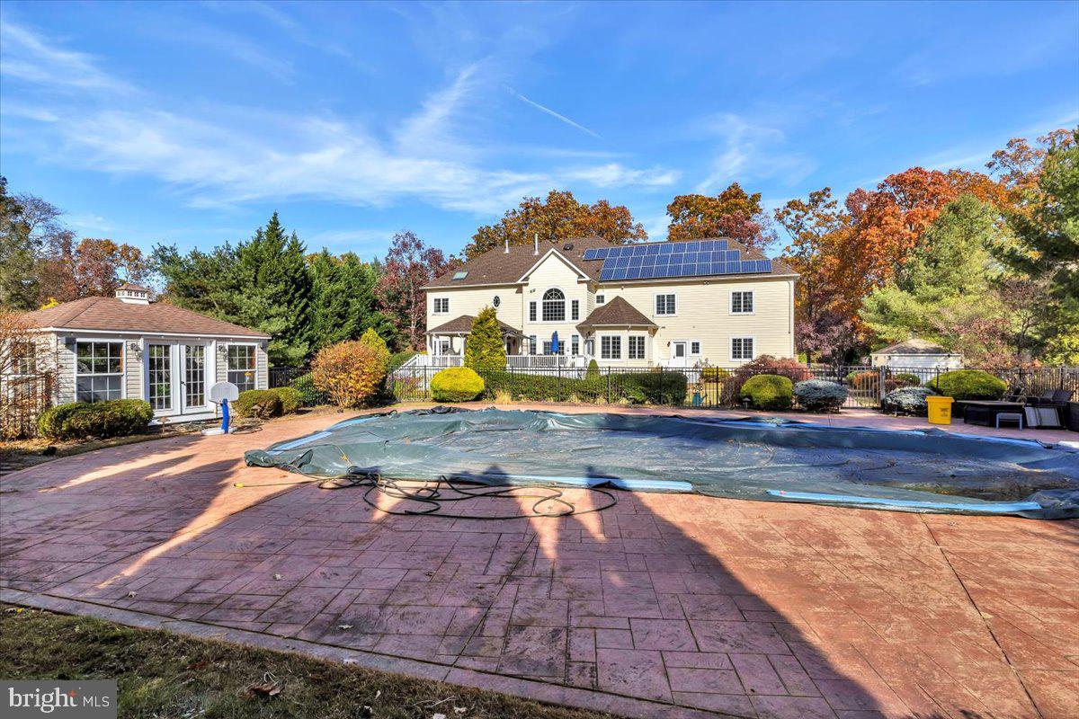 16 BRECKENRIDGE DRIVE