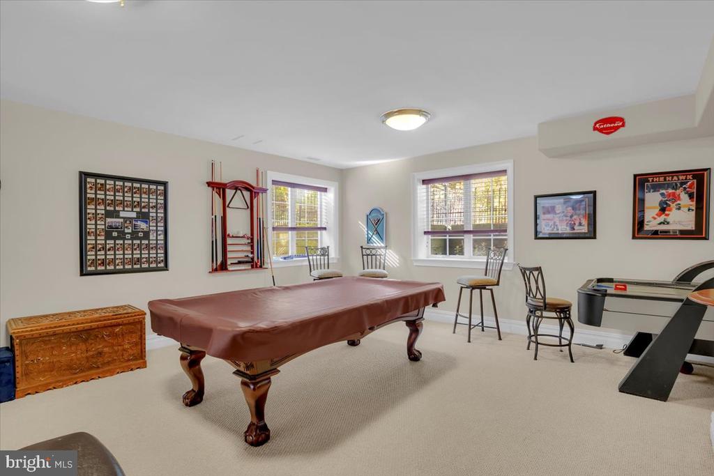 16 BRECKENRIDGE DRIVE