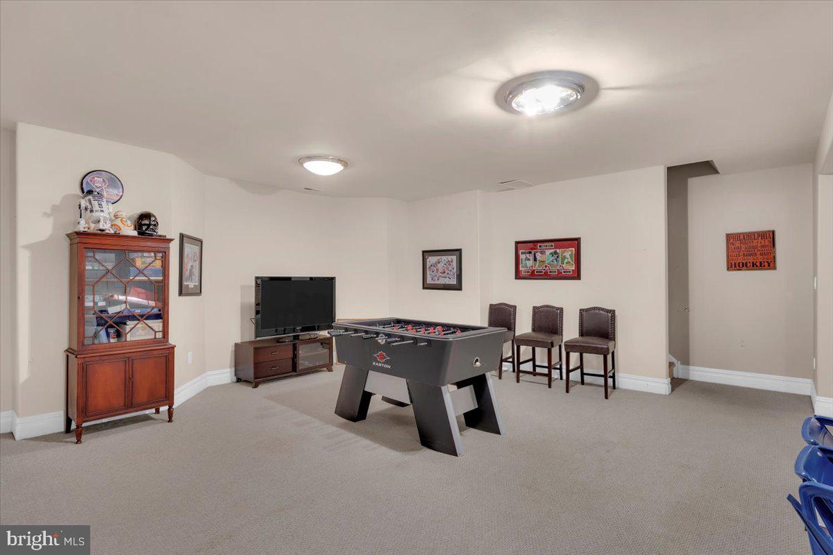 16 BRECKENRIDGE DRIVE