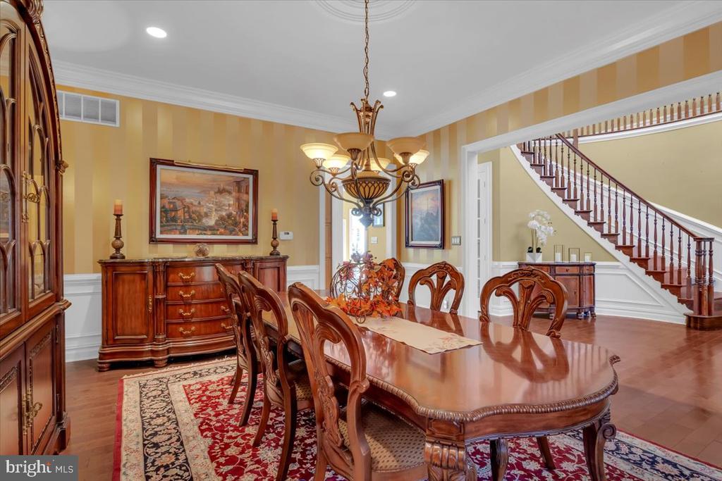 16 BRECKENRIDGE DRIVE