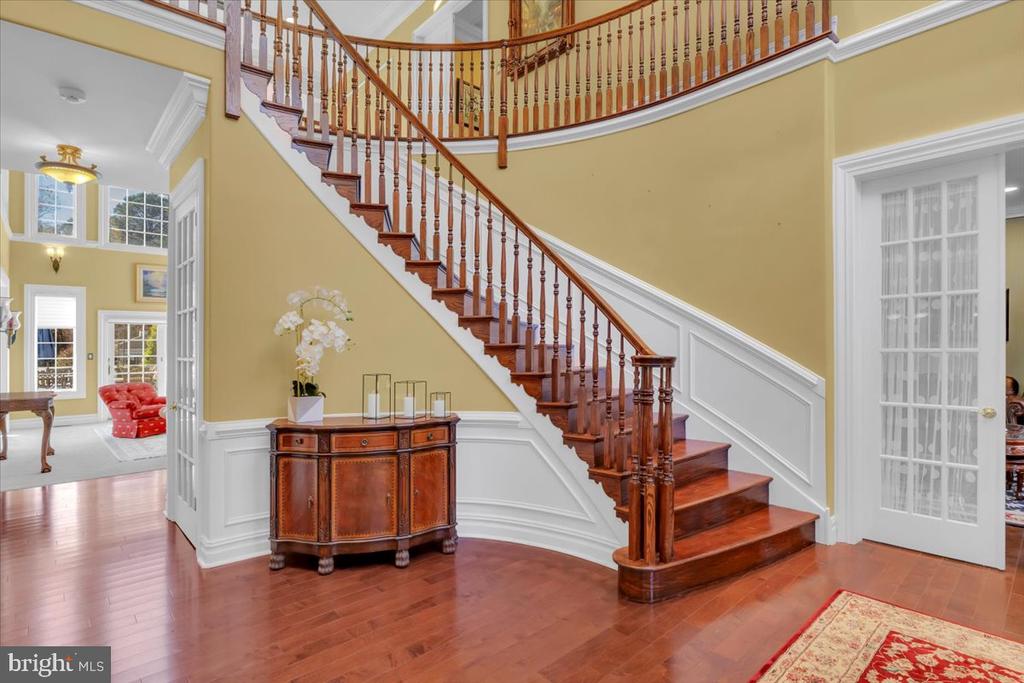 16 BRECKENRIDGE DRIVE