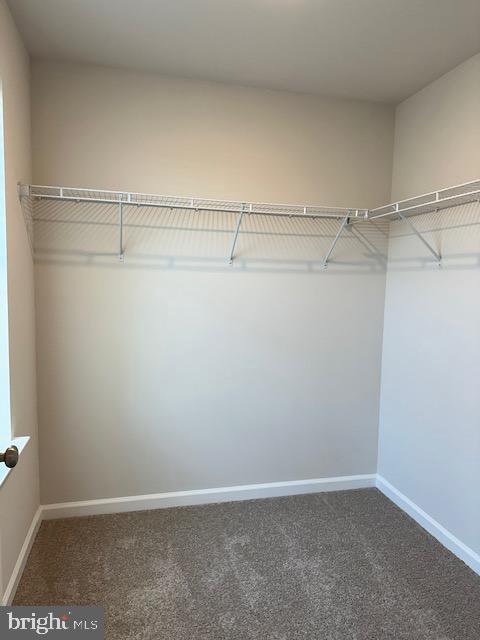 6 ELLIOT LANE