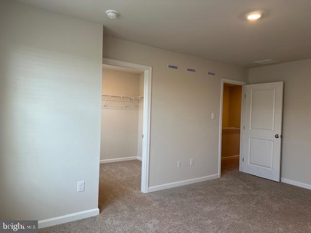 6 ELLIOT LANE