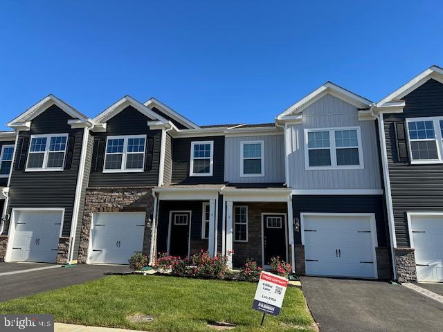 6 ELLIOT LANE