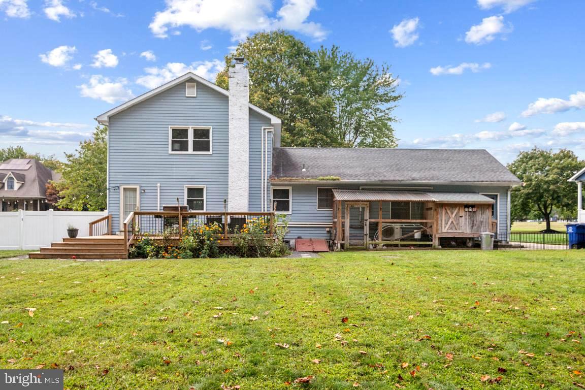 12 FOUNTAIN BOULEVARD