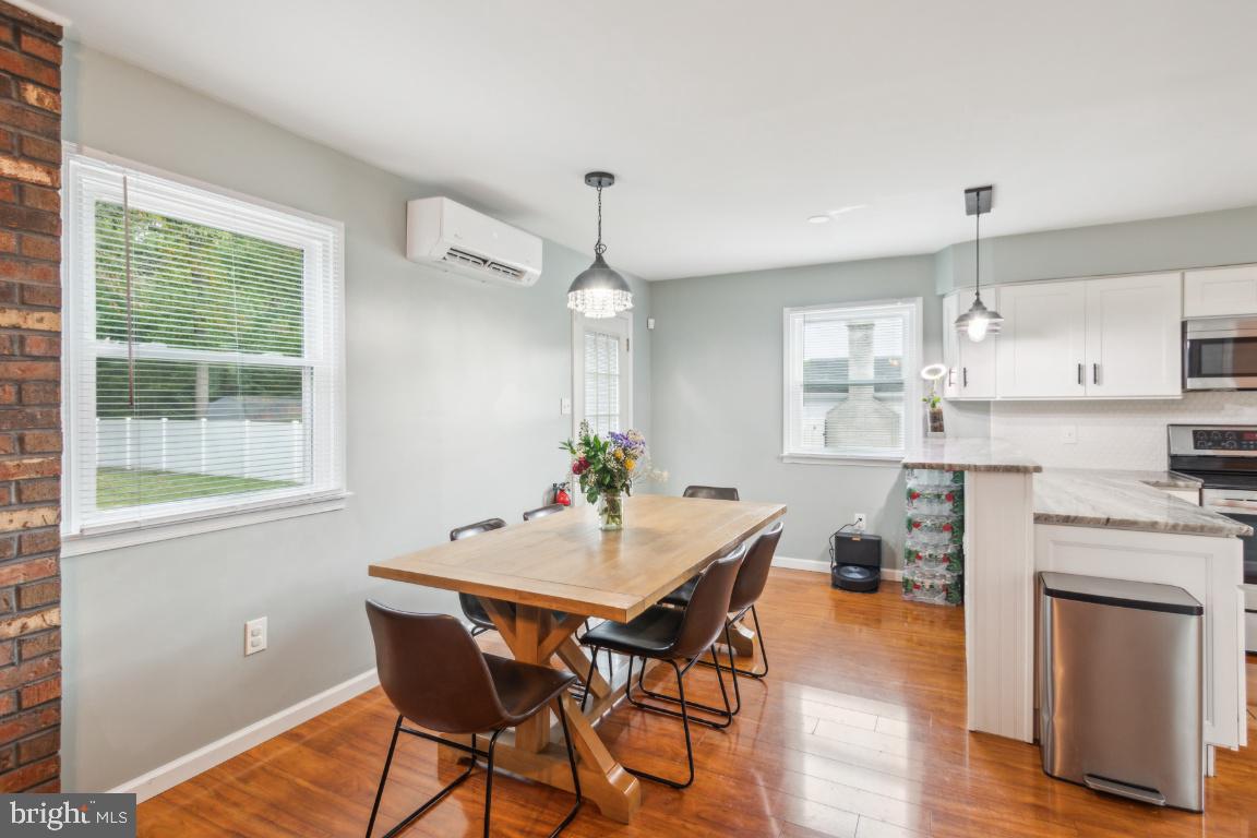 12 FOUNTAIN BOULEVARD