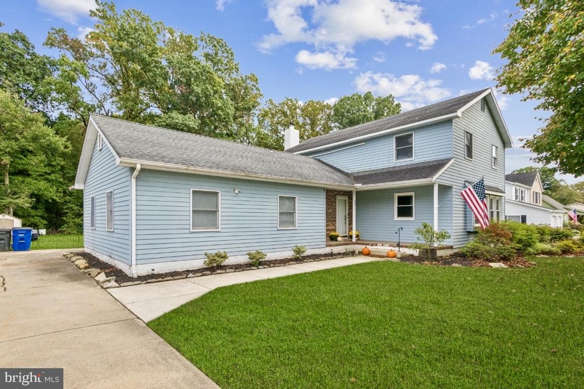 12 FOUNTAIN BOULEVARD