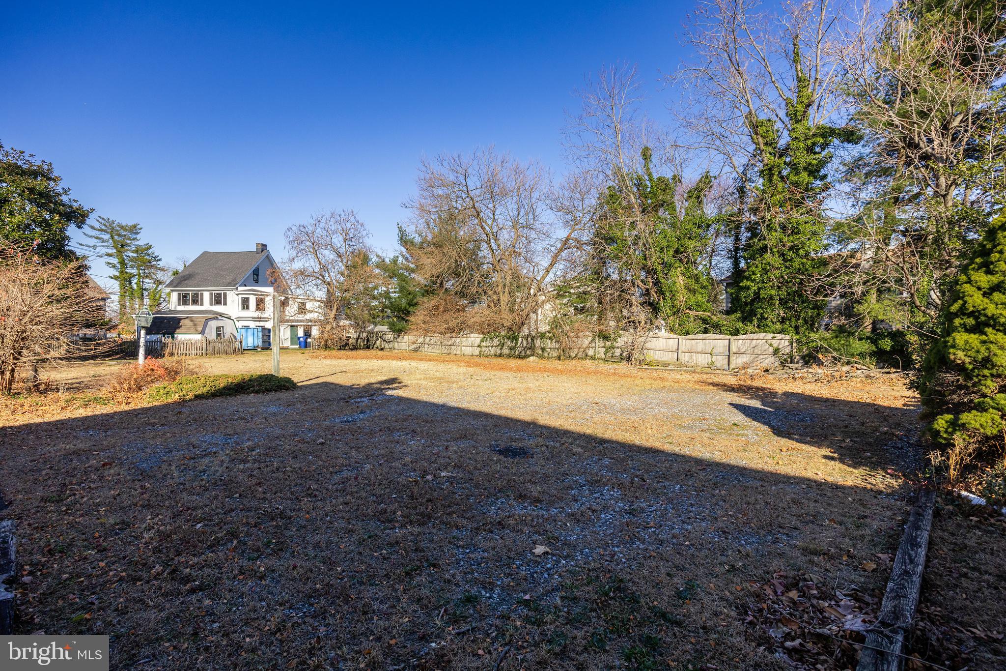 74 E Main St