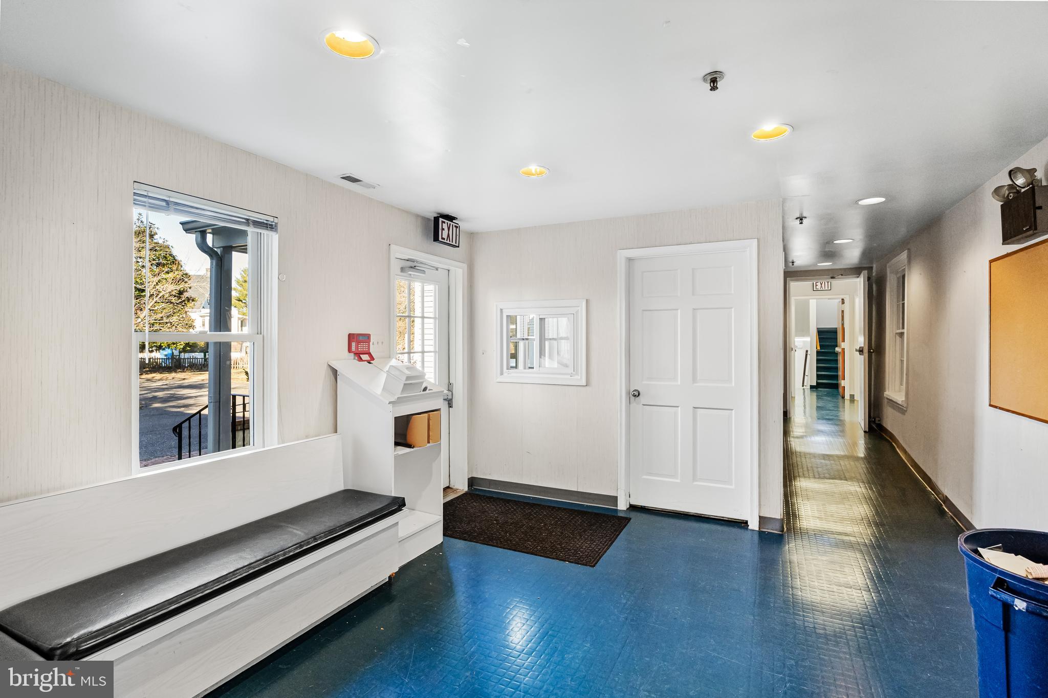 74 E Main St