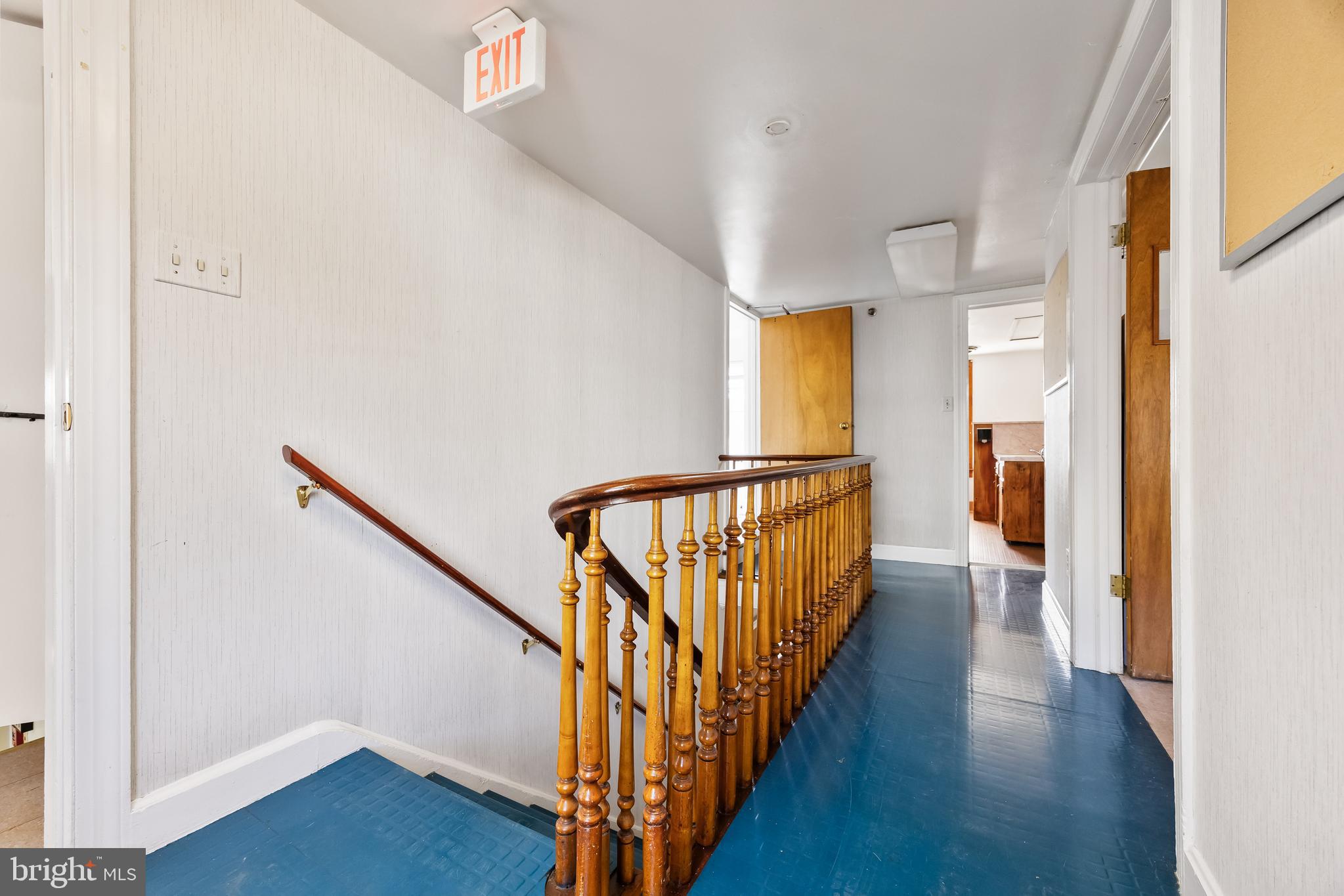 74 E Main St