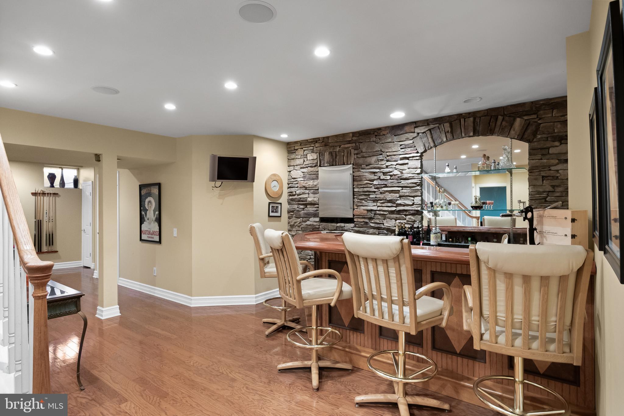 6 Somerton Sq