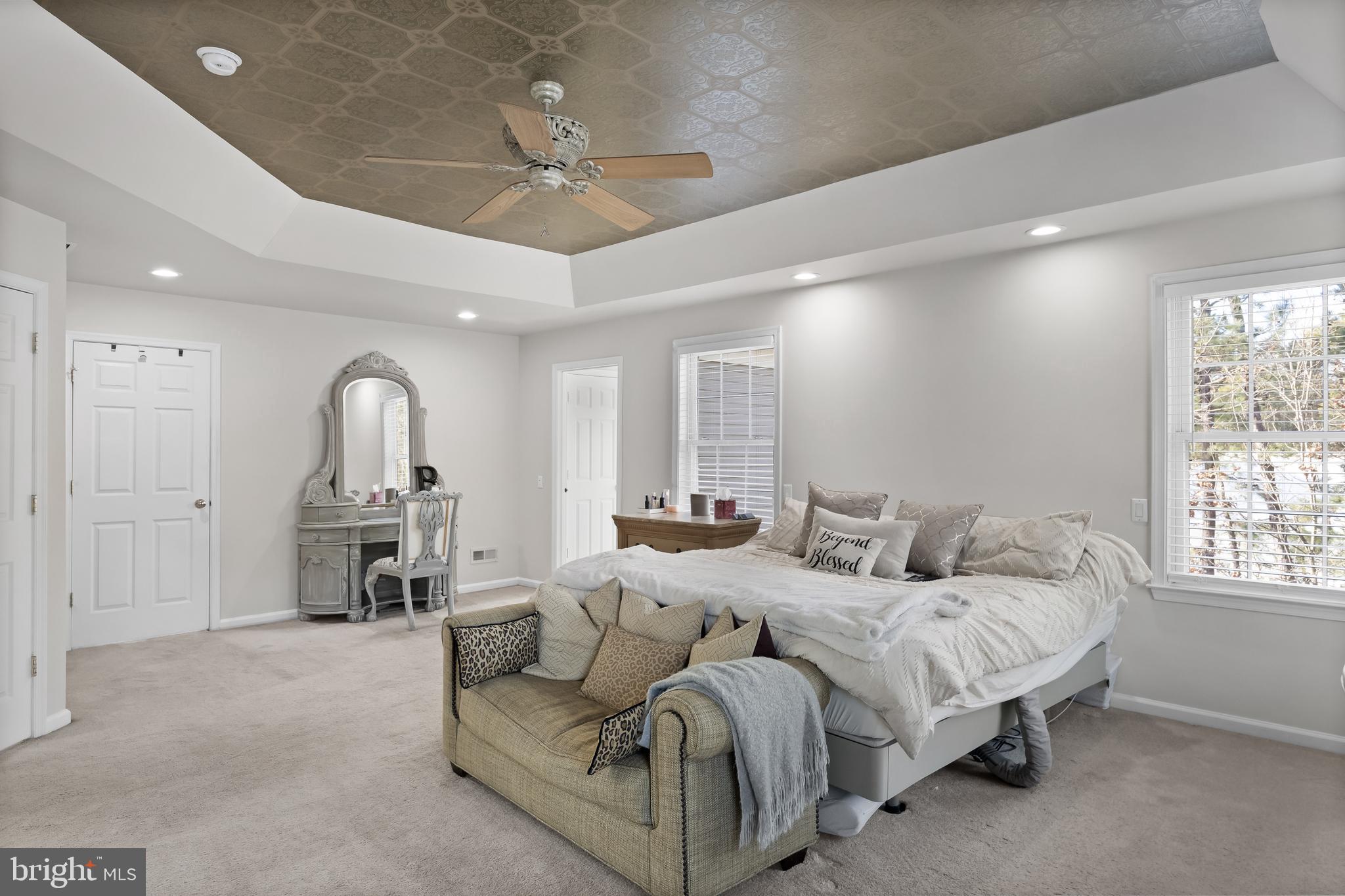 6 Somerton Sq