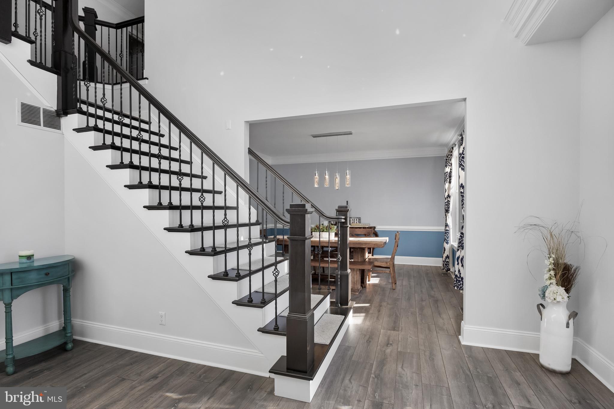 6 Somerton Sq