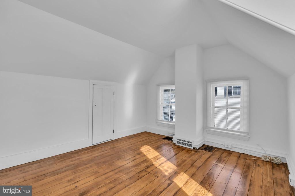 309 W MAIN STREET