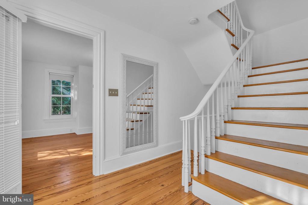 309 W MAIN STREET