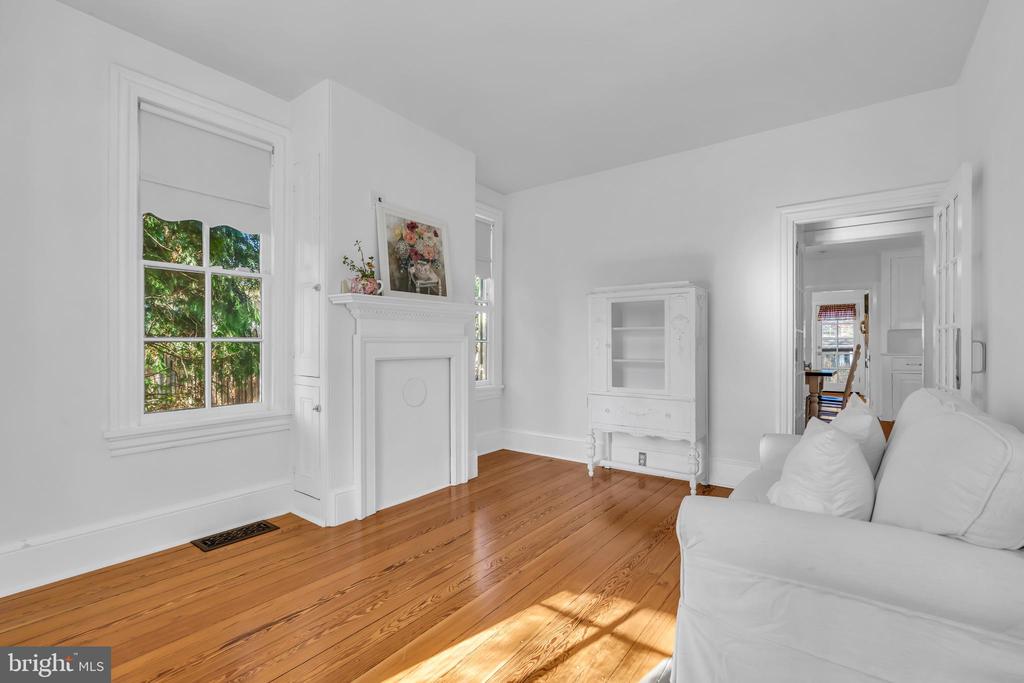 309 W MAIN STREET