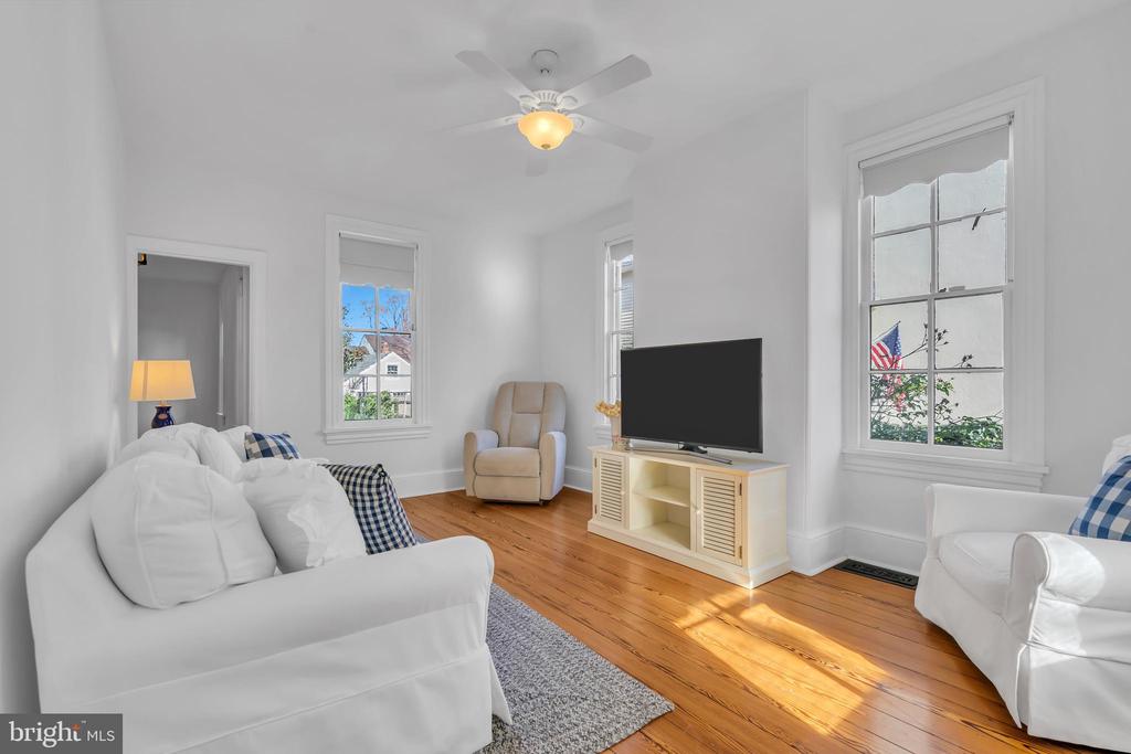 309 W MAIN STREET