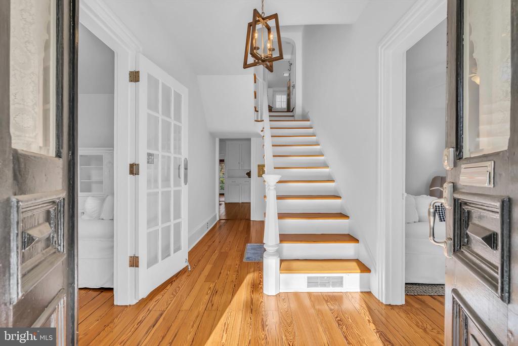 309 W MAIN STREET