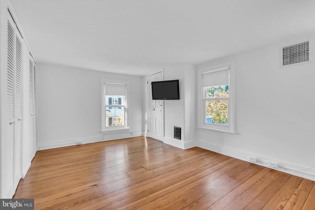 309 W MAIN STREET