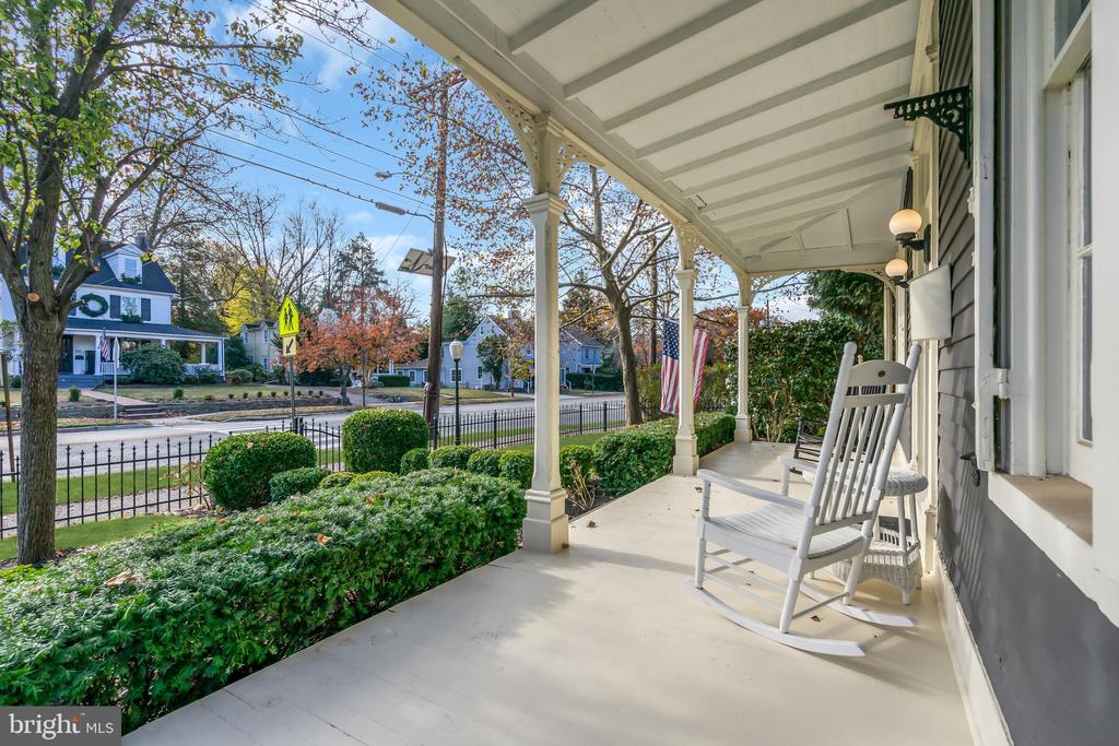309 W MAIN STREET