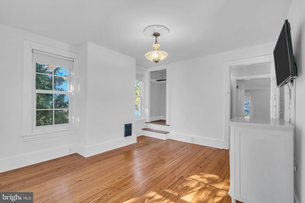 309 W MAIN STREET