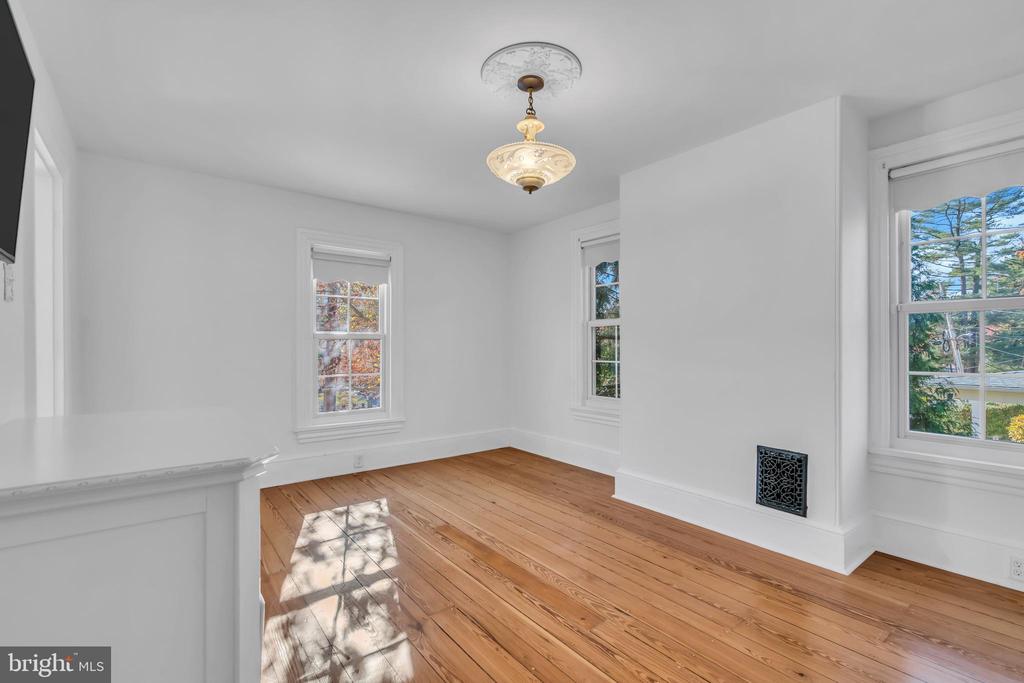 309 W MAIN STREET