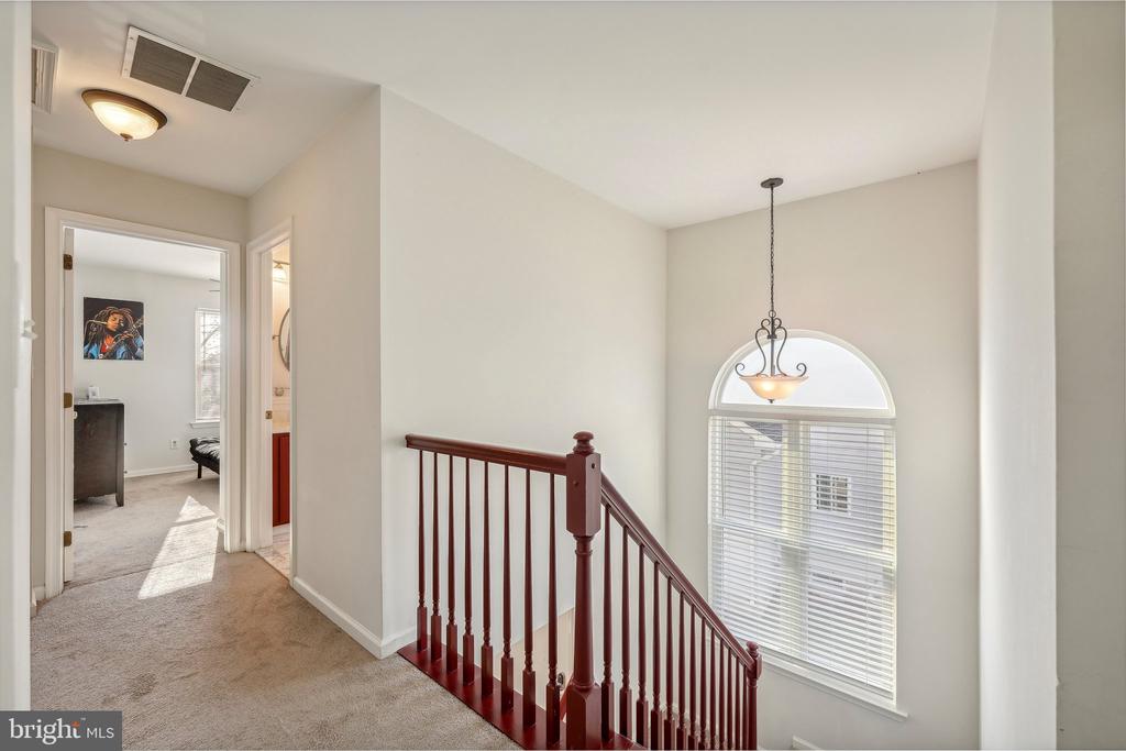 39 CLYDESDALE DRIVE