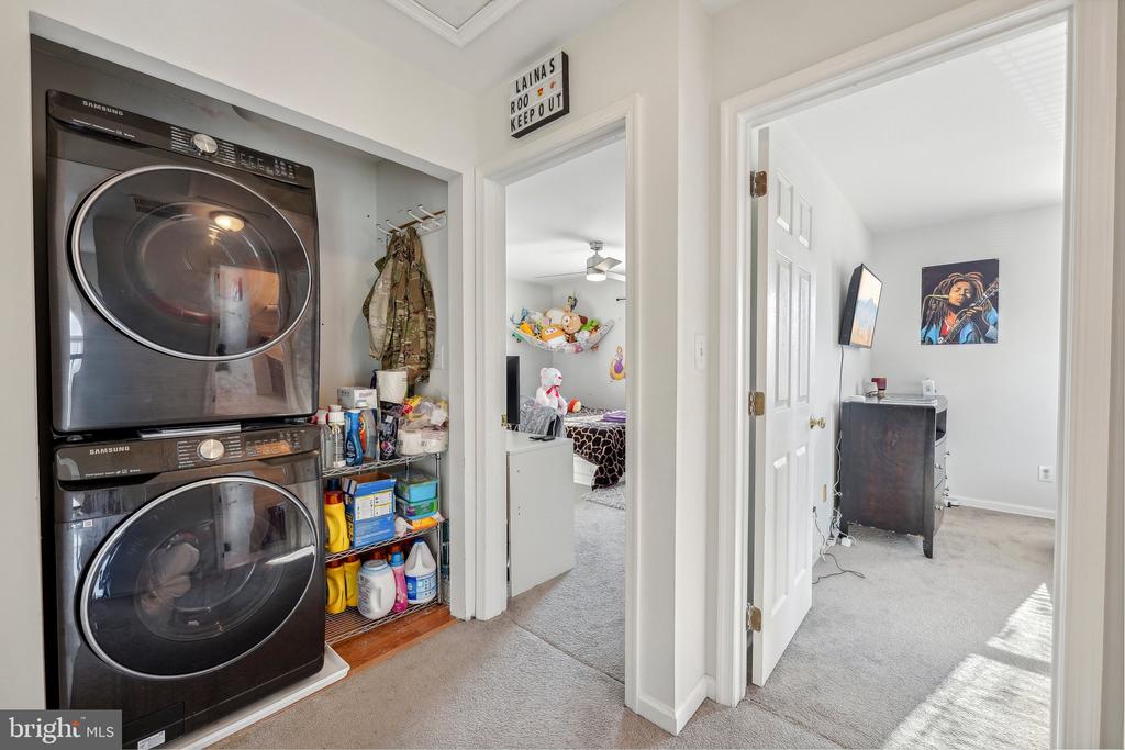 39 CLYDESDALE DRIVE