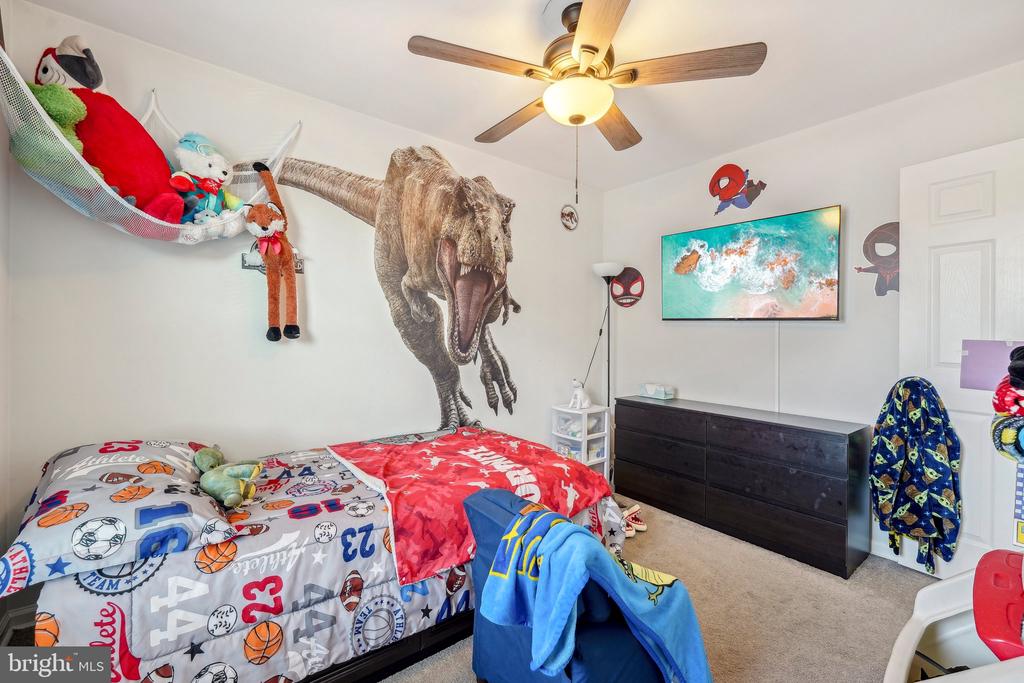 39 CLYDESDALE DRIVE