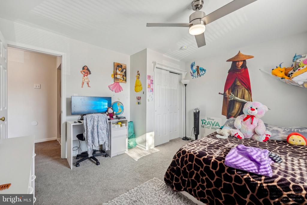 39 CLYDESDALE DRIVE