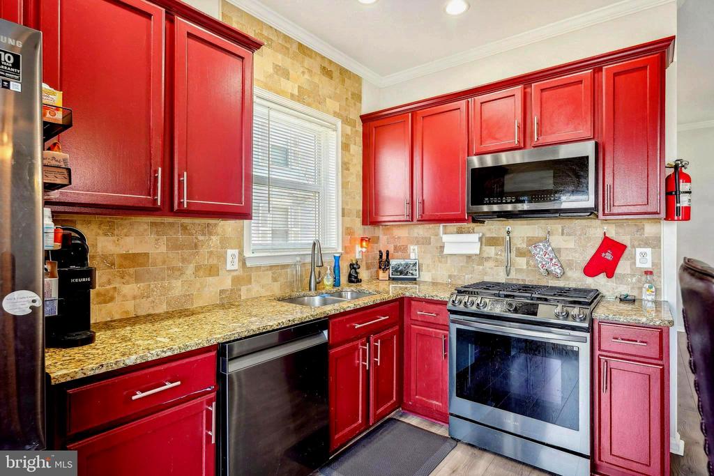 39 CLYDESDALE DRIVE
