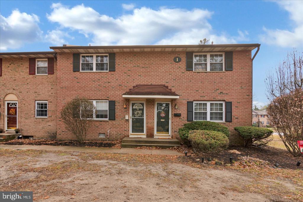 34 TURTLE CREEK DRIVE