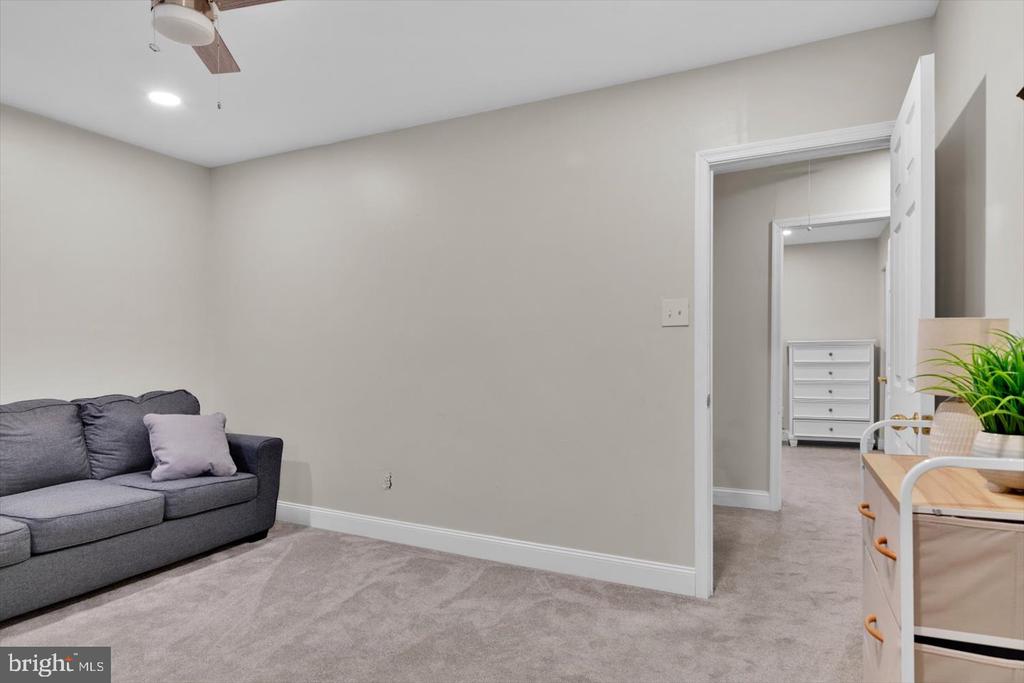 34 TURTLE CREEK DRIVE