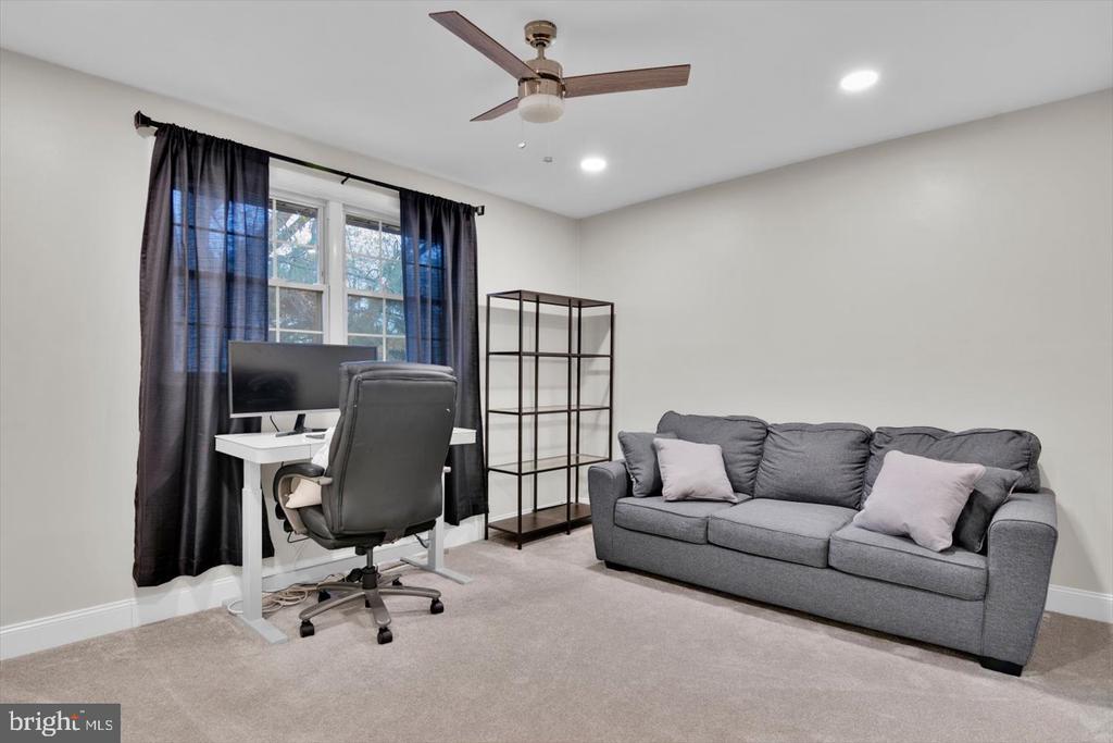 34 TURTLE CREEK DRIVE