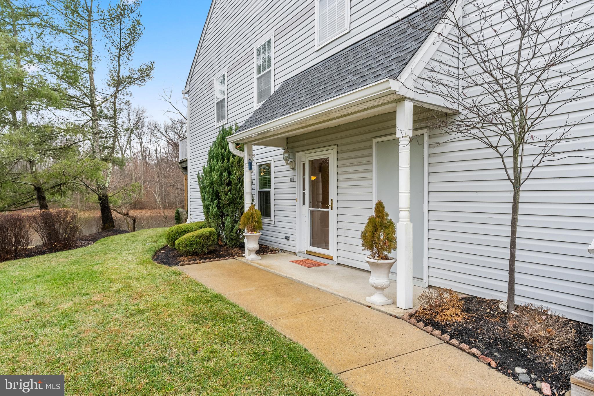 1003 Squirrel Rd
