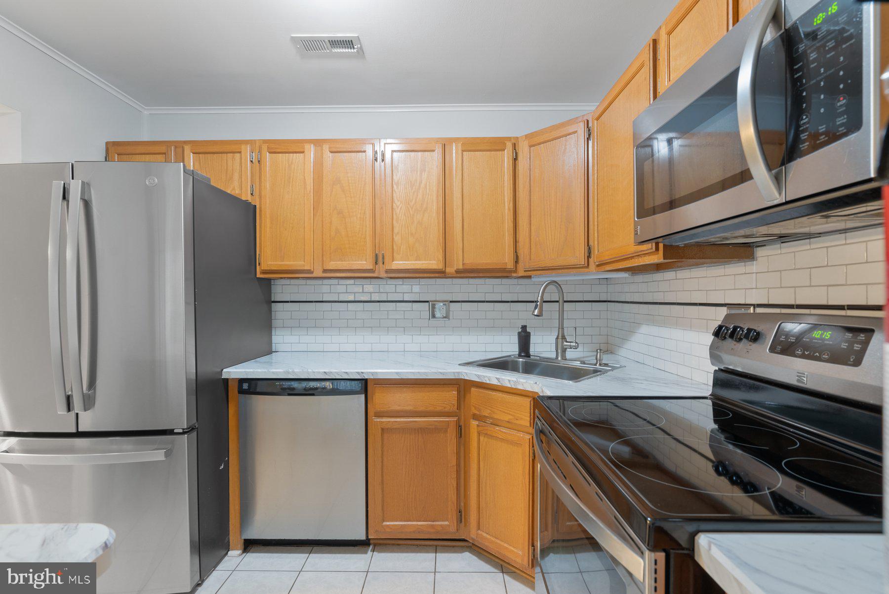 1307 MARESFIELD COURT