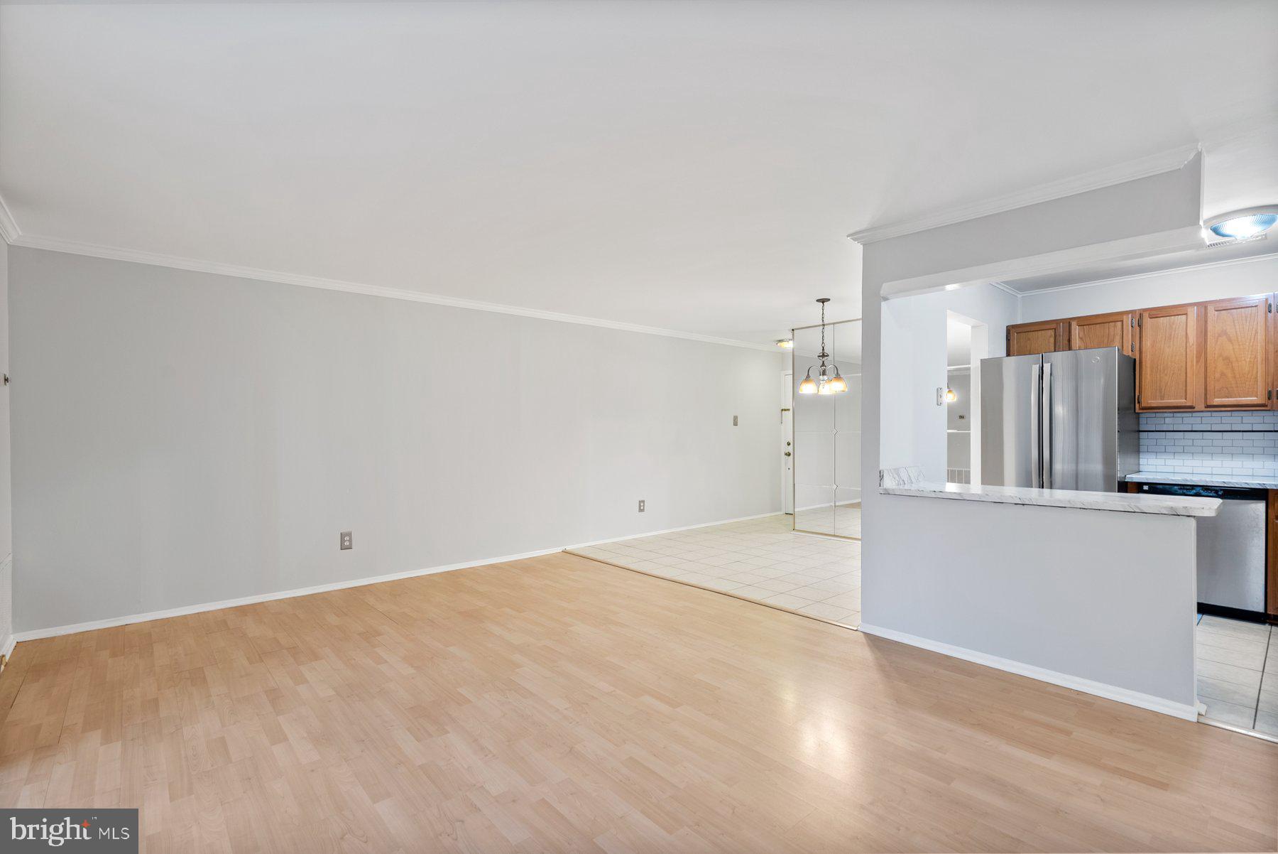 1307 MARESFIELD COURT