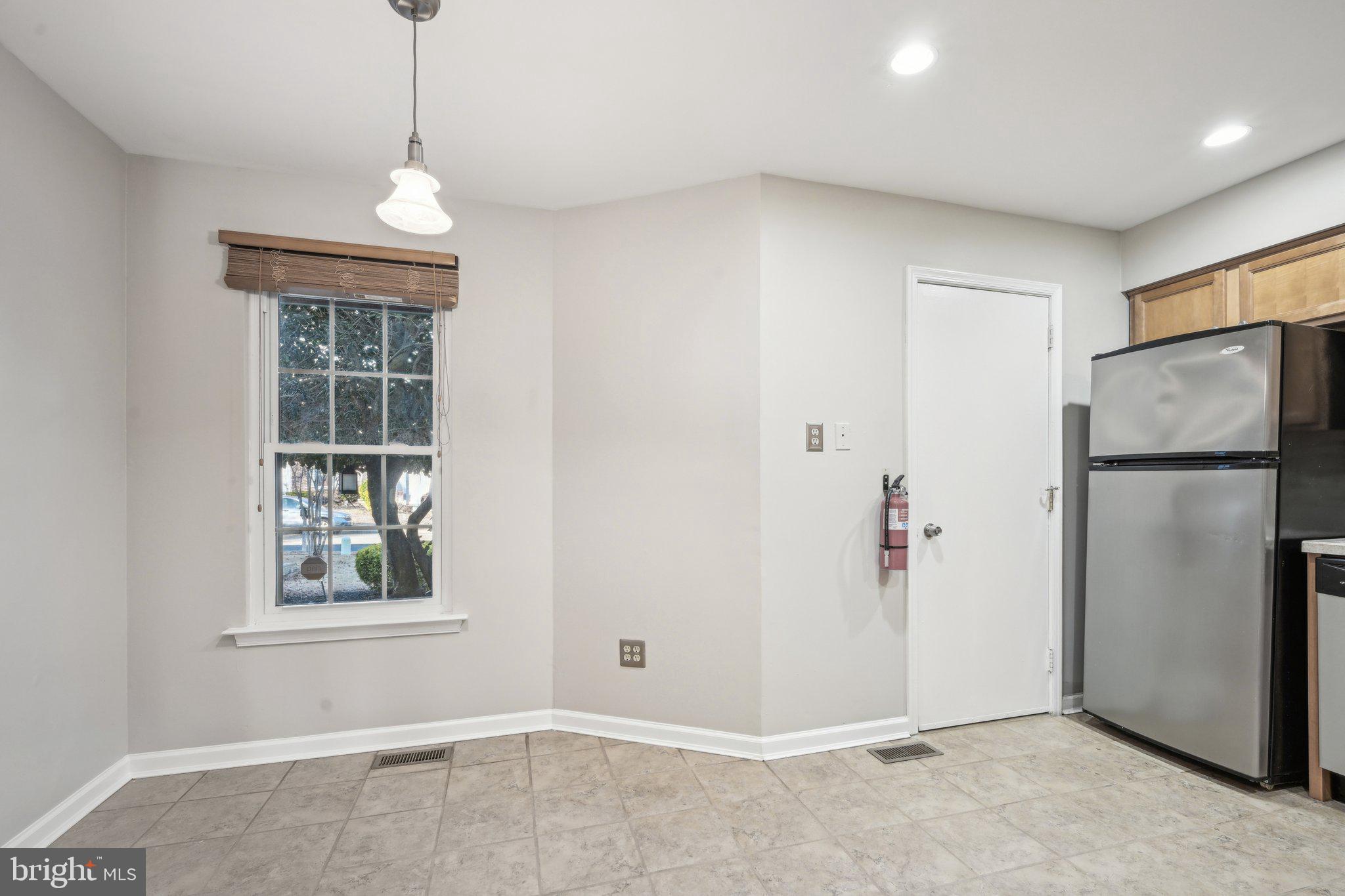 122 Farnwood Rd