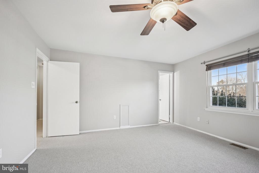 122 Farnwood Rd