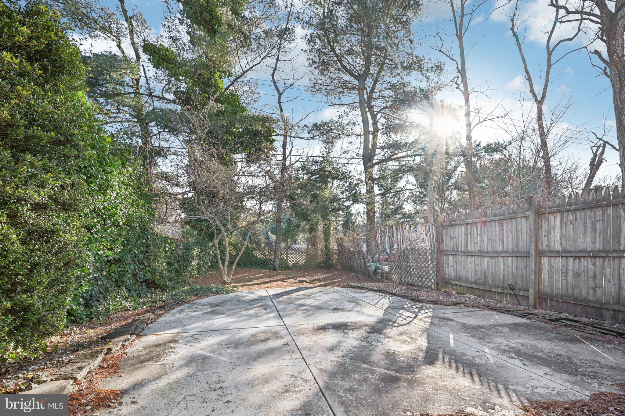 122 Farnwood Rd